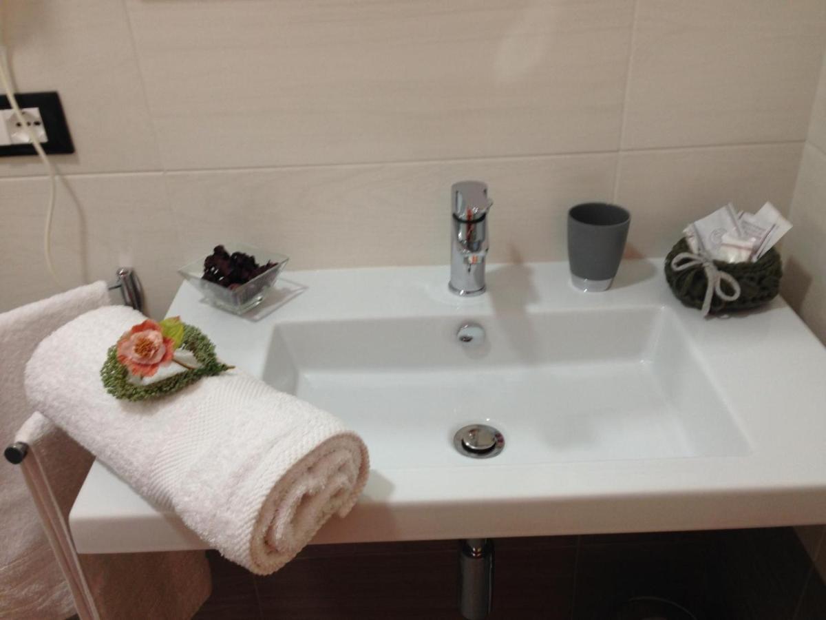 ברצלונה פוצו די גוטו B&B Borgo Lando מראה חיצוני תמונה